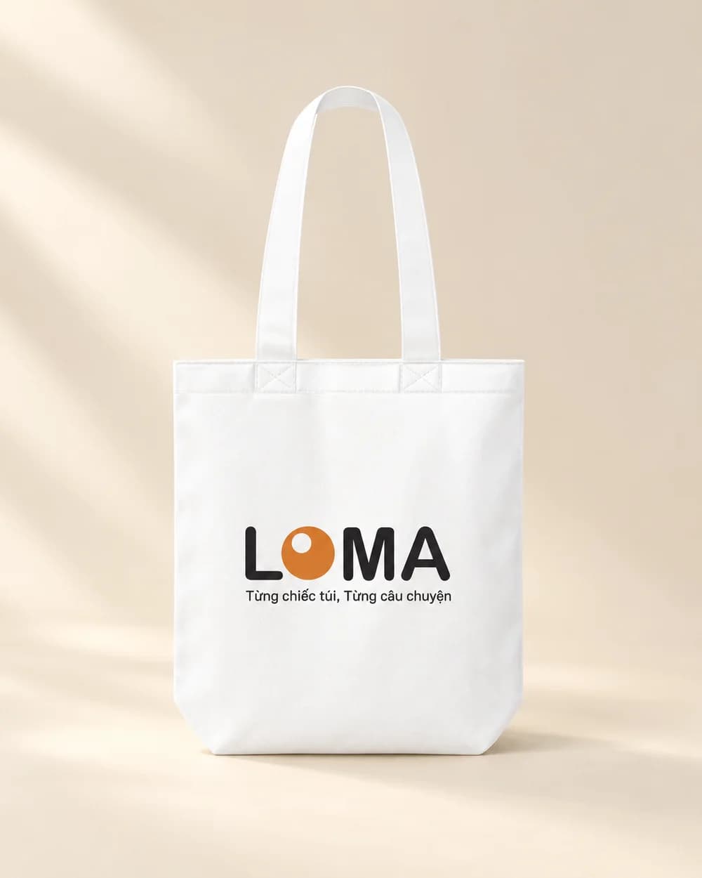 Túi Canvas trắng: Tote canvas phẳng quai vải, in logo lớn